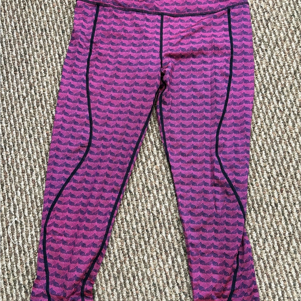 Vineyard Vines Pink and Navy Patterned Leggings, size L